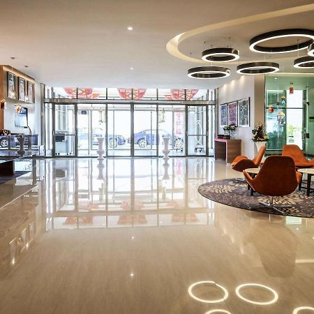 Novotel Yanbu Albahr Exterior photo