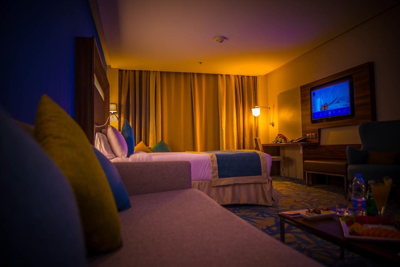 Novotel Yanbu Albahr Exterior photo