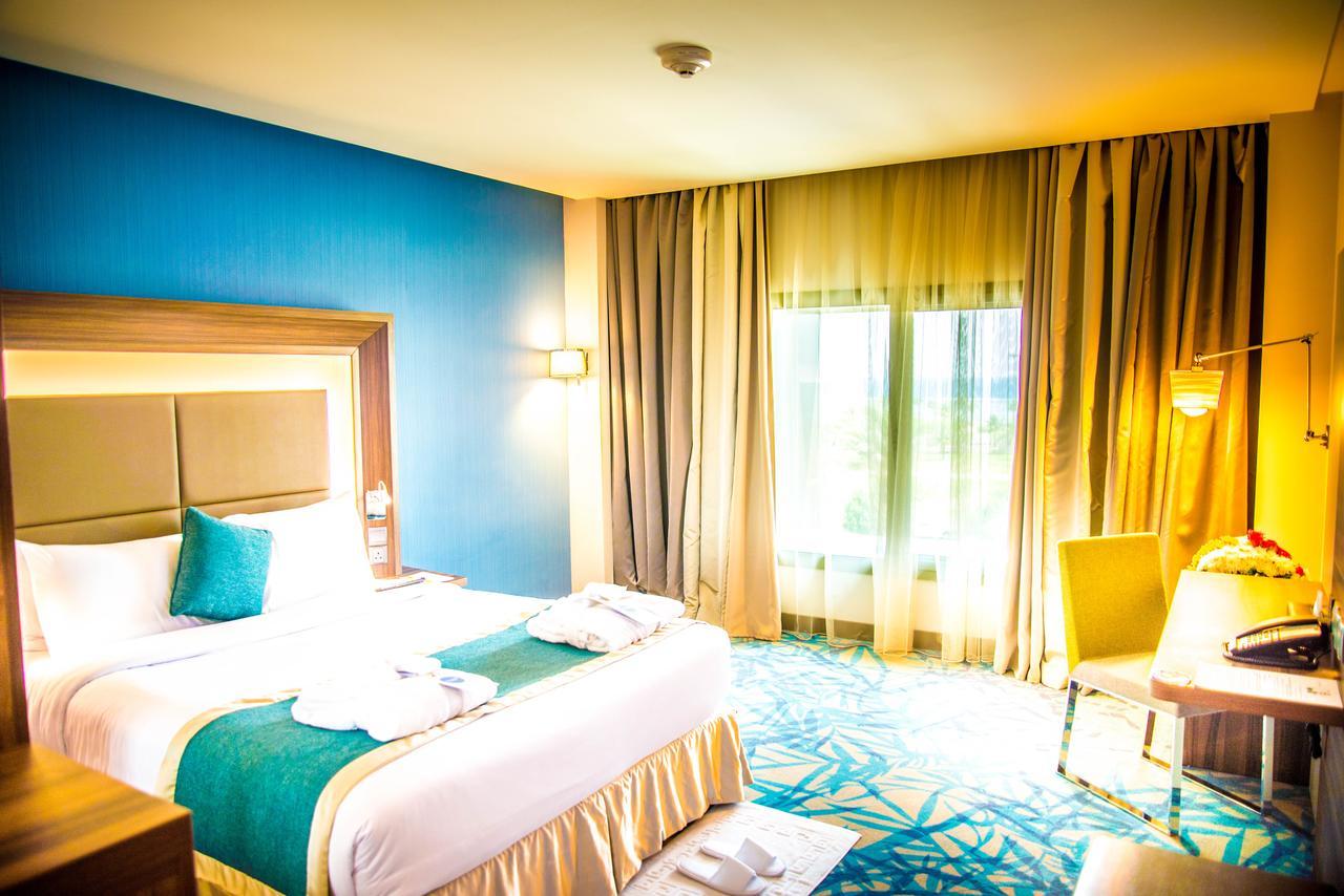 Novotel Yanbu Albahr Exterior photo