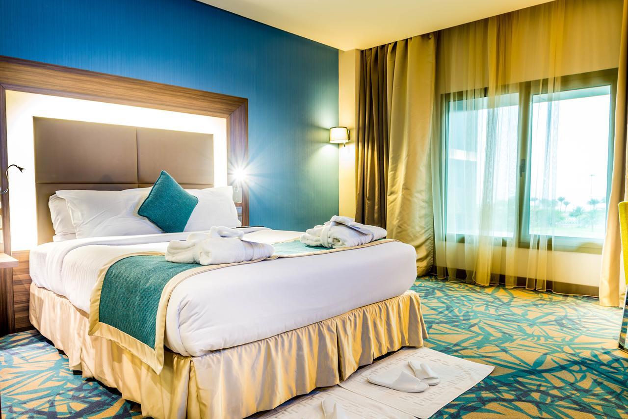 Novotel Yanbu Albahr Exterior photo