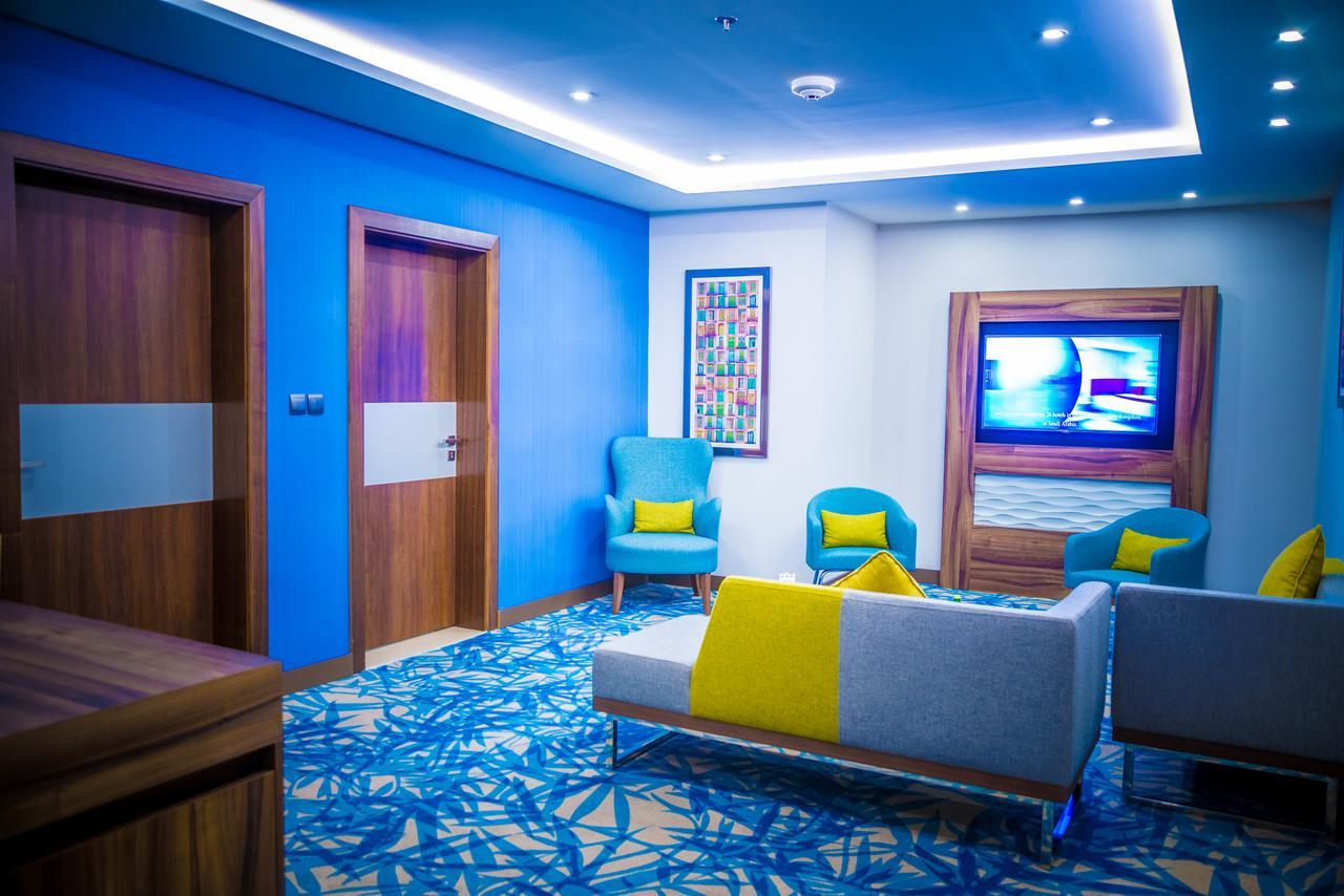 Novotel Yanbu Albahr Exterior photo